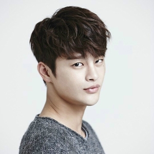 徐仁国的英文名