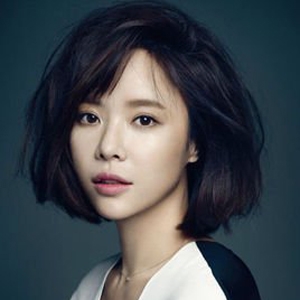 黄静茵的英文名