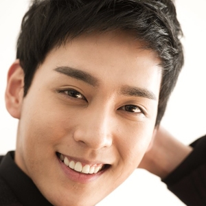 崔泰俊的英文名