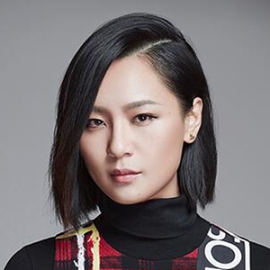 周笔畅的英文名