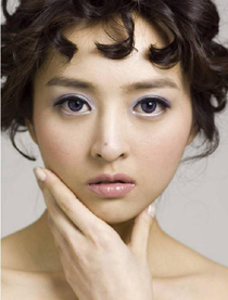 金孝妍的英文名