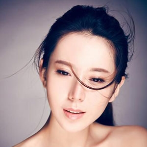 侯伊荻的英文名