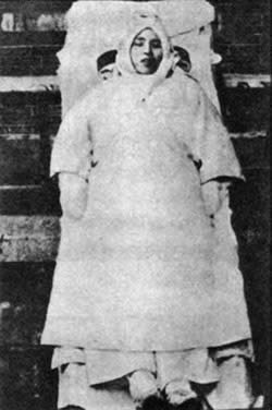 北京发生“三一八”惨案(转自：历史上的今天。中国)